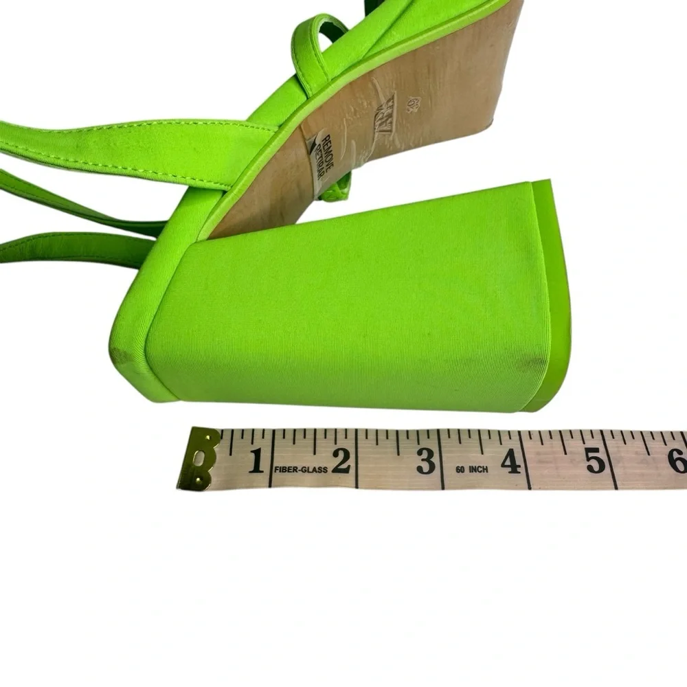 Zara neon green
